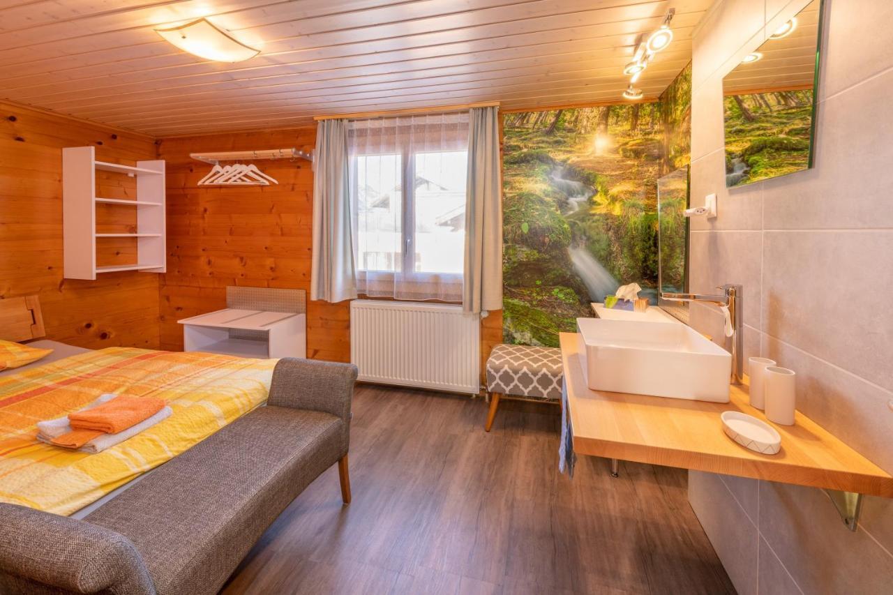 Apartment Efeu "Mit Stil & Tradition" Grachen Luaran gambar