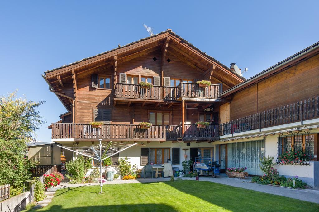 Apartment Efeu "Mit Stil & Tradition" Grachen Luaran gambar