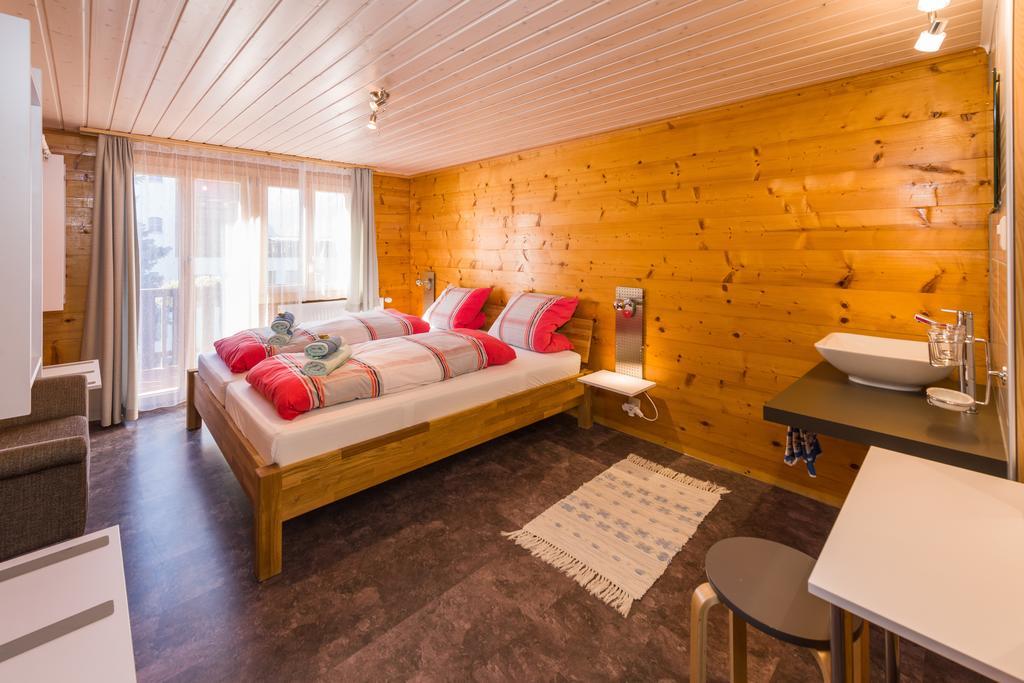 Apartment Efeu "Mit Stil & Tradition" Grachen Luaran gambar